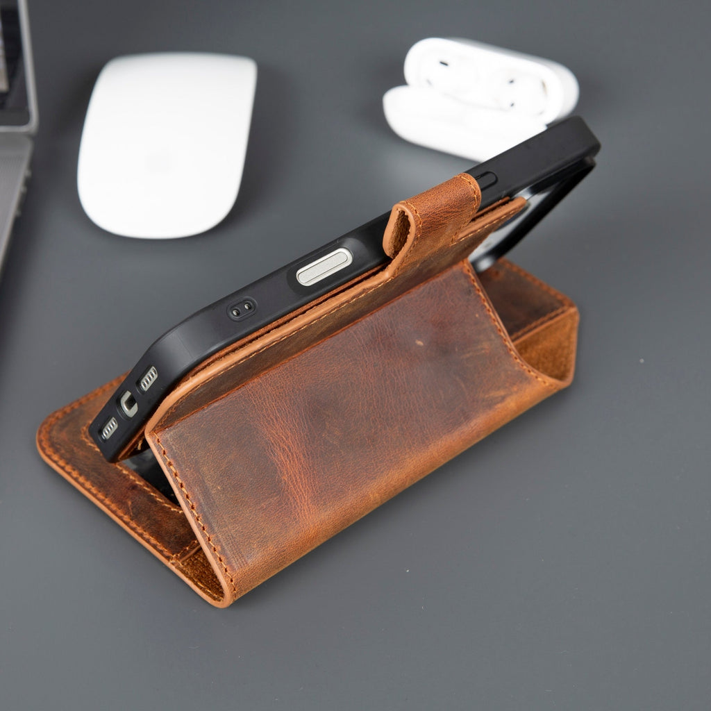Casper iPhone 18 Full-Grain Leather Wallet Case